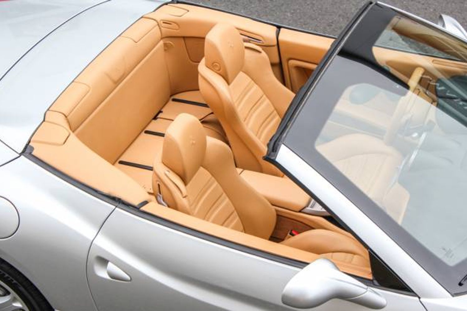 FERRARI CALIFORNIA CONVERTIBLE 2+ F1 Auto [HELE]