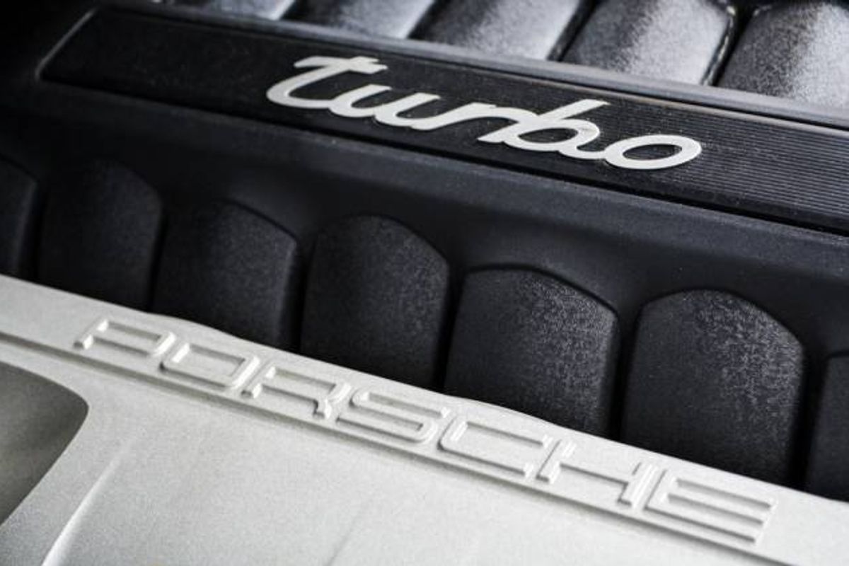 PORSCHE CAYENNE ESTATE Turbo Tiptronic S