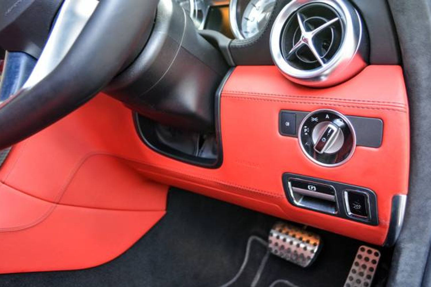 MERCEDES-BENZ SLS AMG COUPE SLS 63 Auto