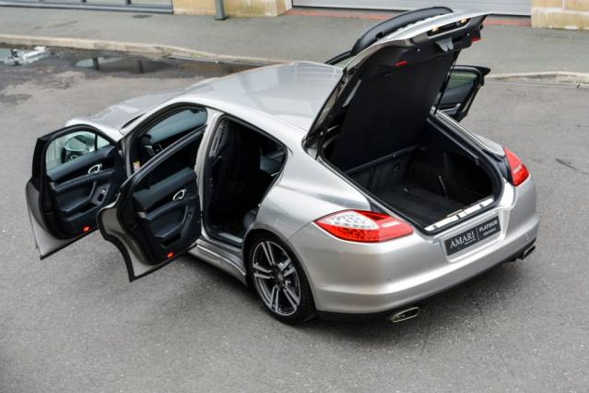 PORSCHE PANAMERA DIESEL SALOON 3.0 V6 Diesel Tiptronic S