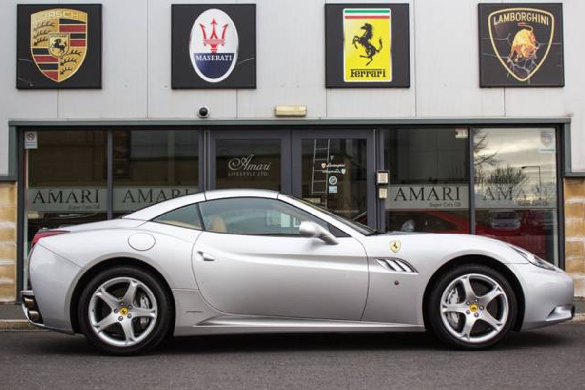 FERRARI CALIFORNIA CONVERTIBLE 2+ F1 Auto [HELE]