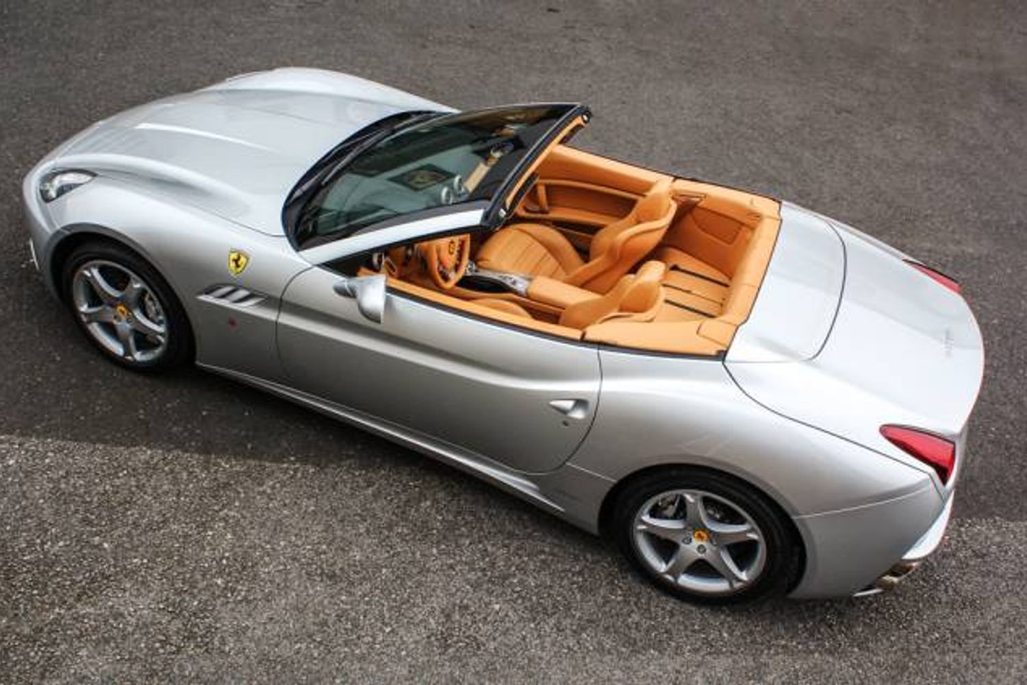 FERRARI CALIFORNIA CONVERTIBLE 2+ F1 Auto [HELE]