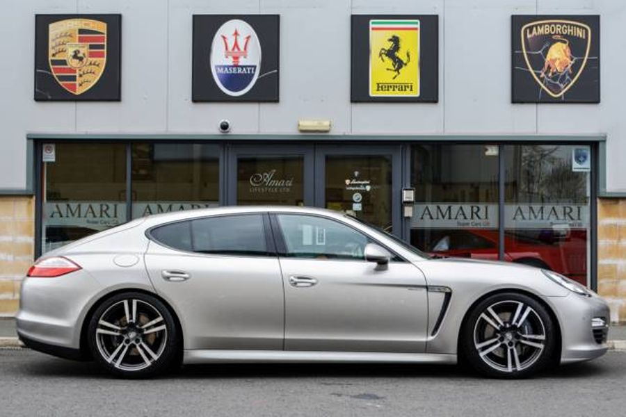 2011 PORSCHE PANAMERA DIESEL SALOON