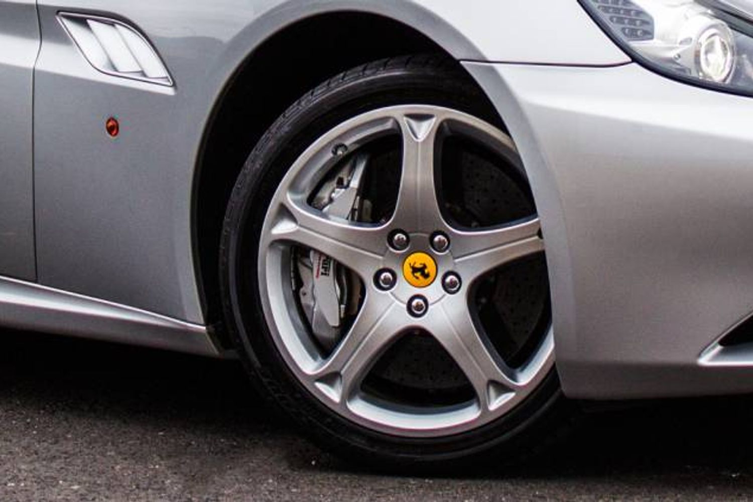 FERRARI CALIFORNIA CONVERTIBLE 2+ F1 Auto [HELE]