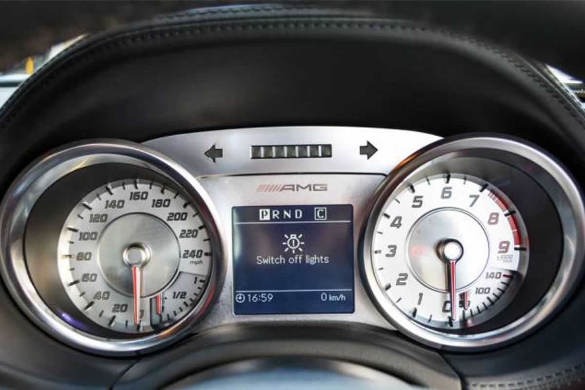 MERCEDES-BENZ SLS AMG COUPE SLS 63 Auto