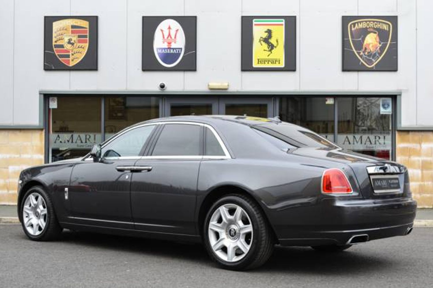 ROLLS-ROYCE GHOST SALOON 4dr Auto