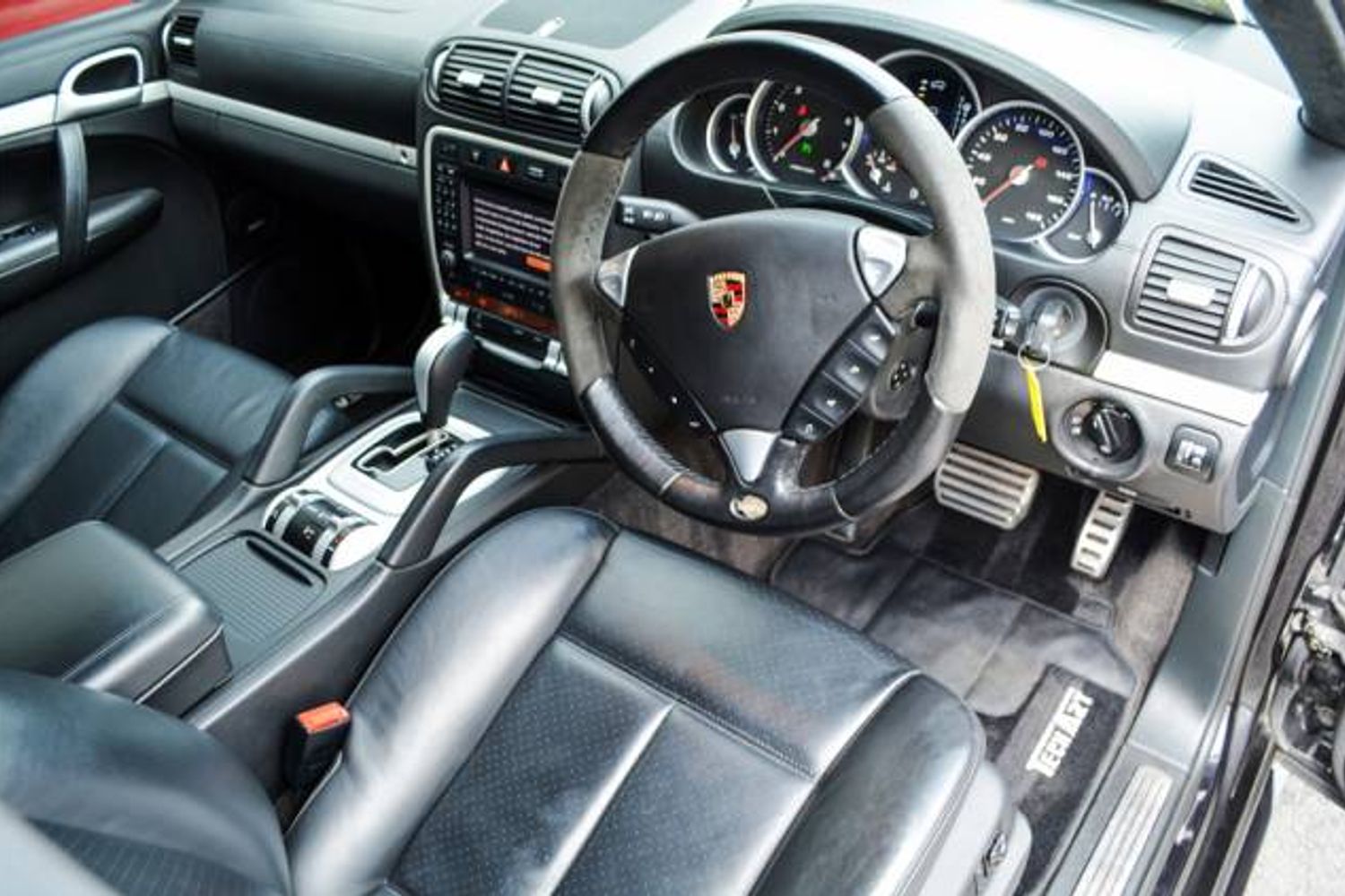 PORSCHE CAYENNE ESTATE Turbo Tiptronic S
