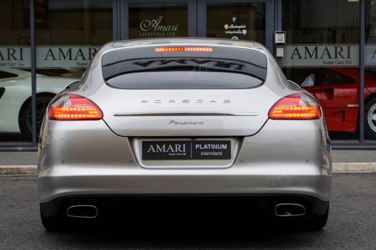 PORSCHE PANAMERA DIESEL SALOON 3.0 V6 Diesel Tiptronic S