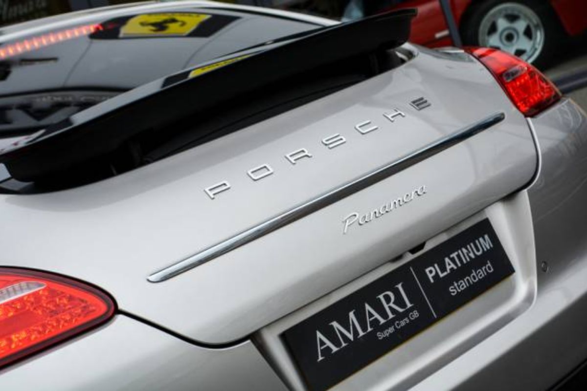 PORSCHE PANAMERA DIESEL SALOON 3.0 V6 Diesel Tiptronic S
