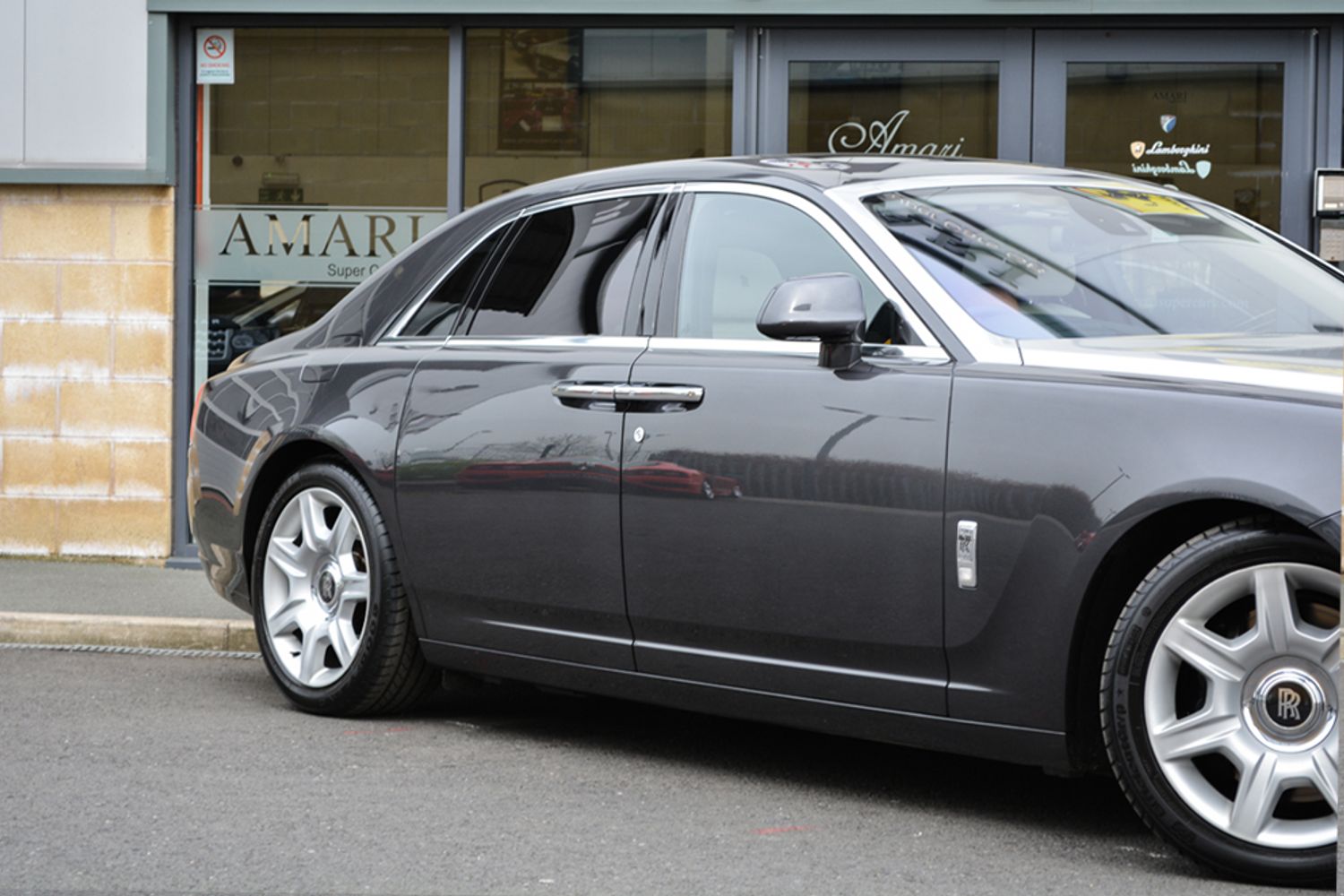 ROLLS-ROYCE GHOST SALOON 4dr Auto