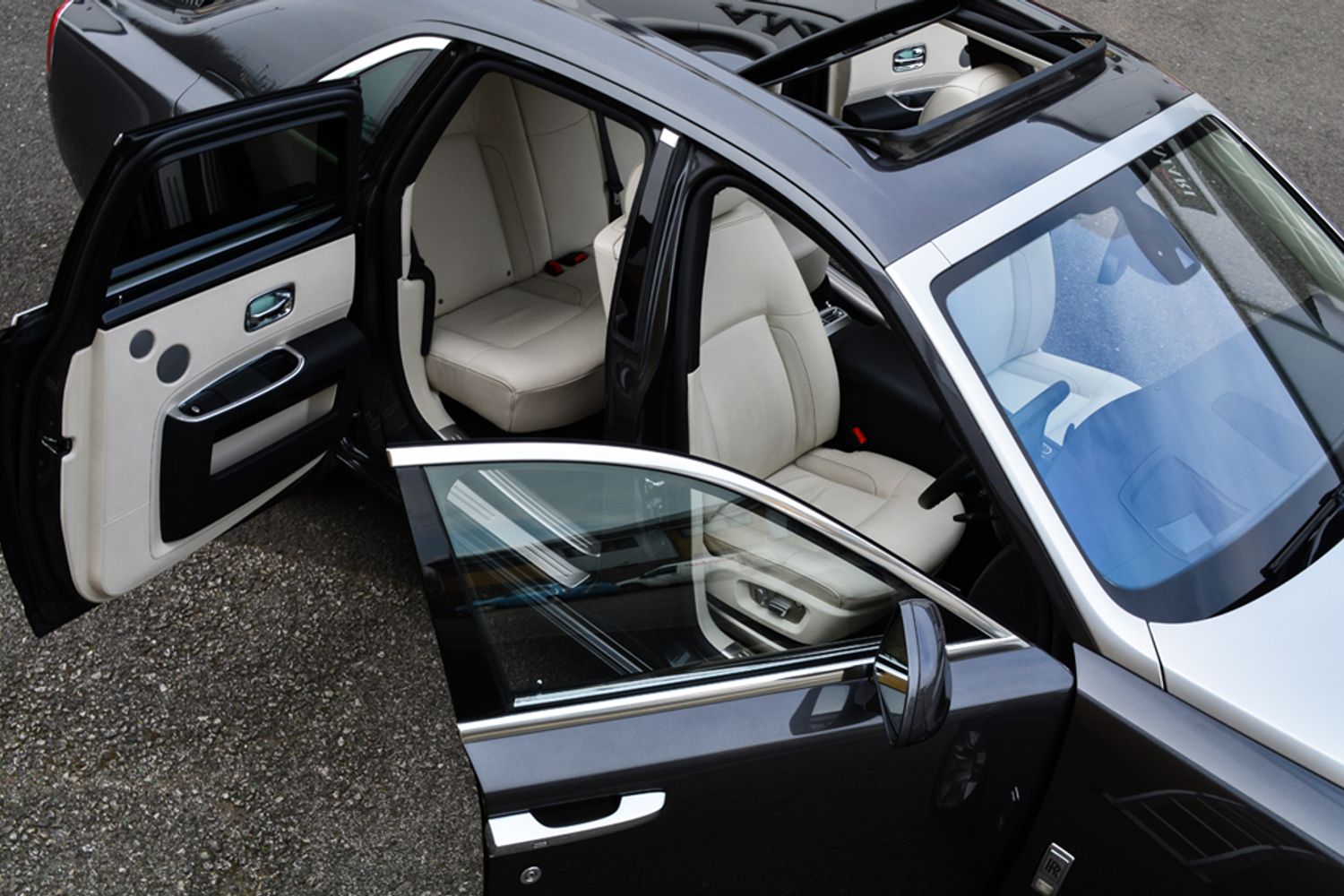 ROLLS-ROYCE GHOST SALOON 4dr Auto