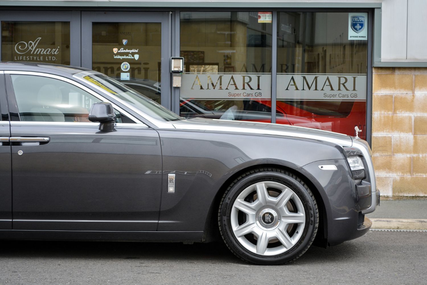 ROLLS-ROYCE GHOST SALOON 4dr Auto