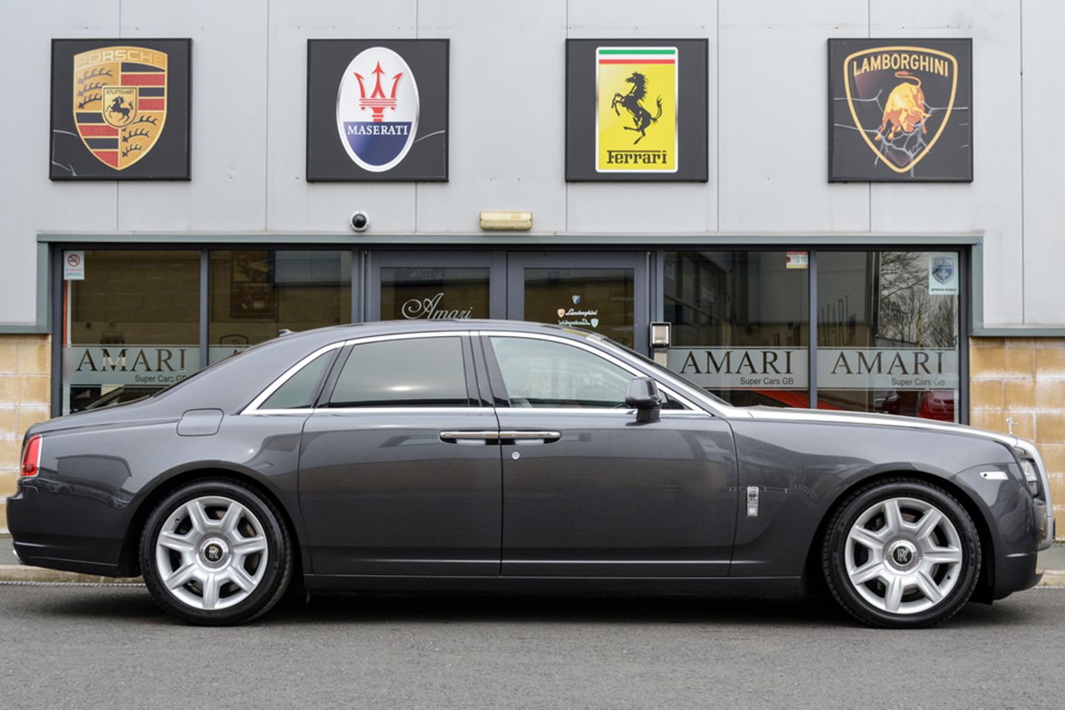 ROLLS-ROYCE GHOST SALOON 4dr Auto
