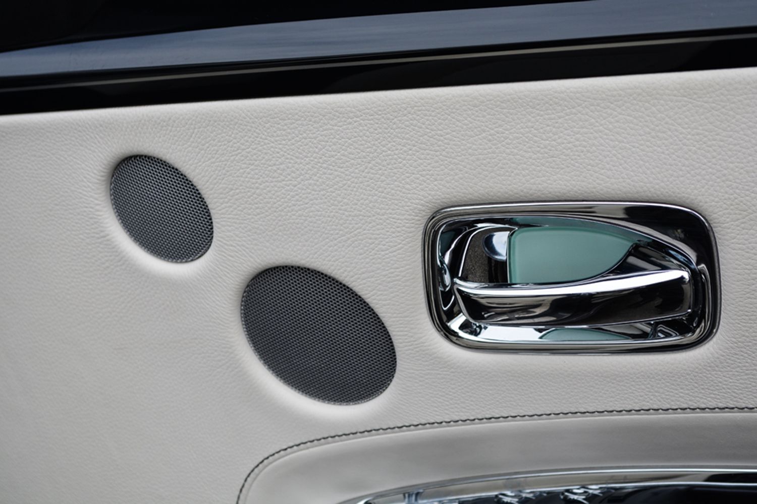 ROLLS-ROYCE GHOST SALOON 4dr Auto