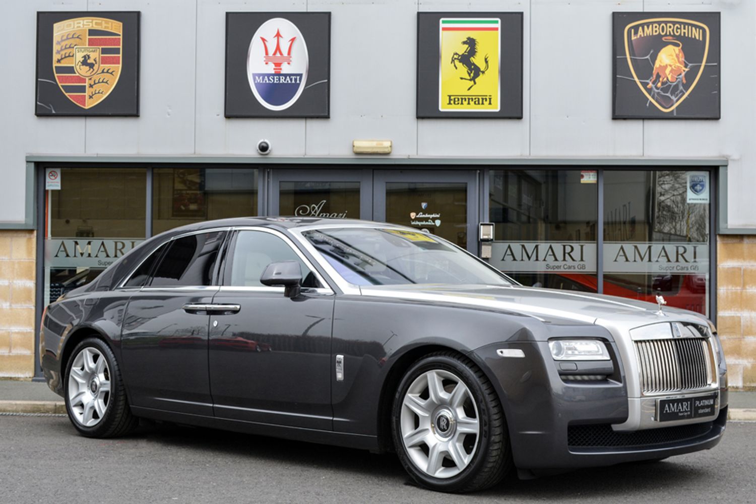 ROLLS-ROYCE GHOST SALOON 4dr Auto