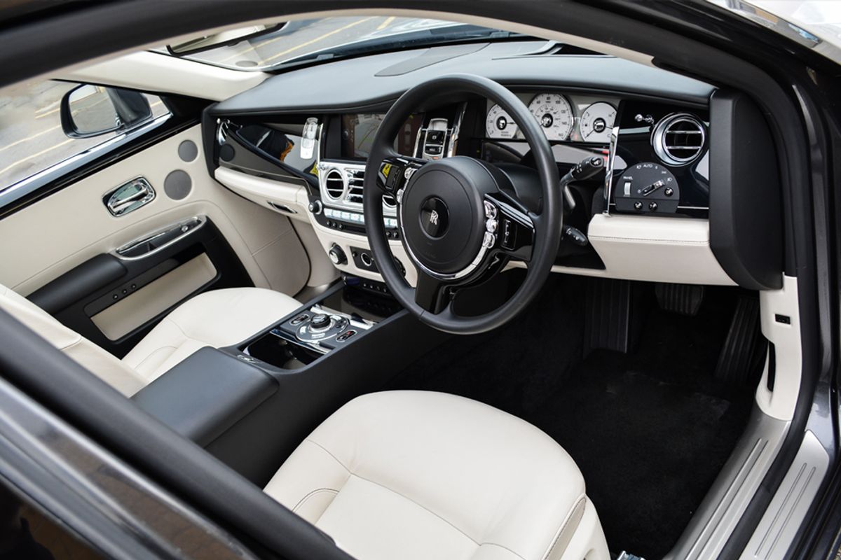 ROLLS-ROYCE GHOST SALOON 4dr Auto