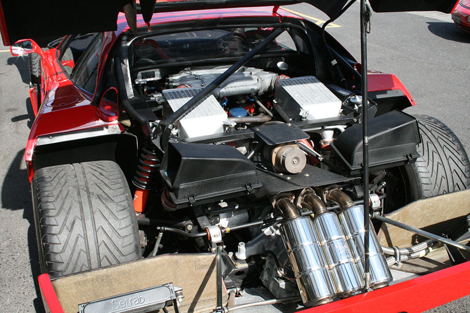 FERRARI F40 COUPE 2dr