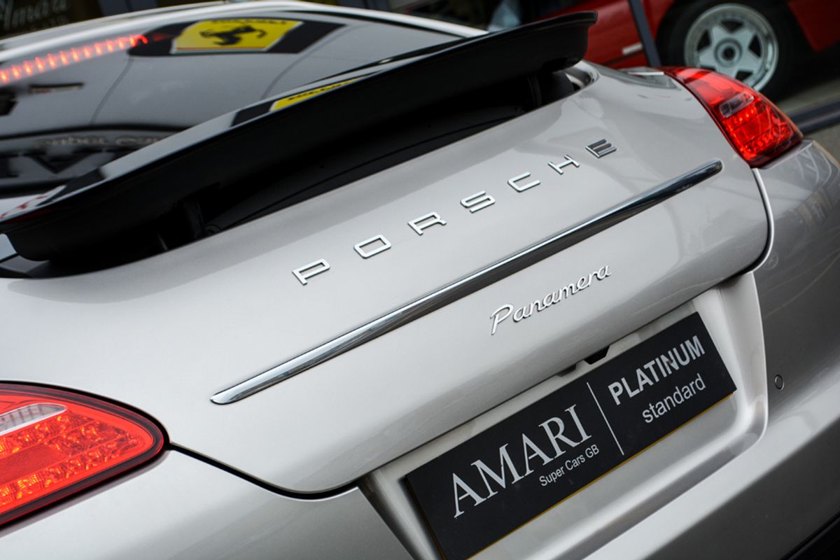 PORSCHE PANAMERA DIESEL SALOON 3.0 V6 Diesel Tiptronic S