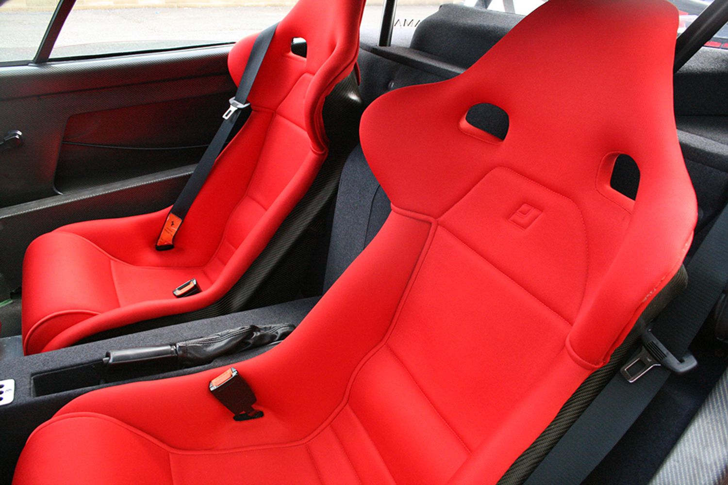 FERRARI F40 COUPE 2dr