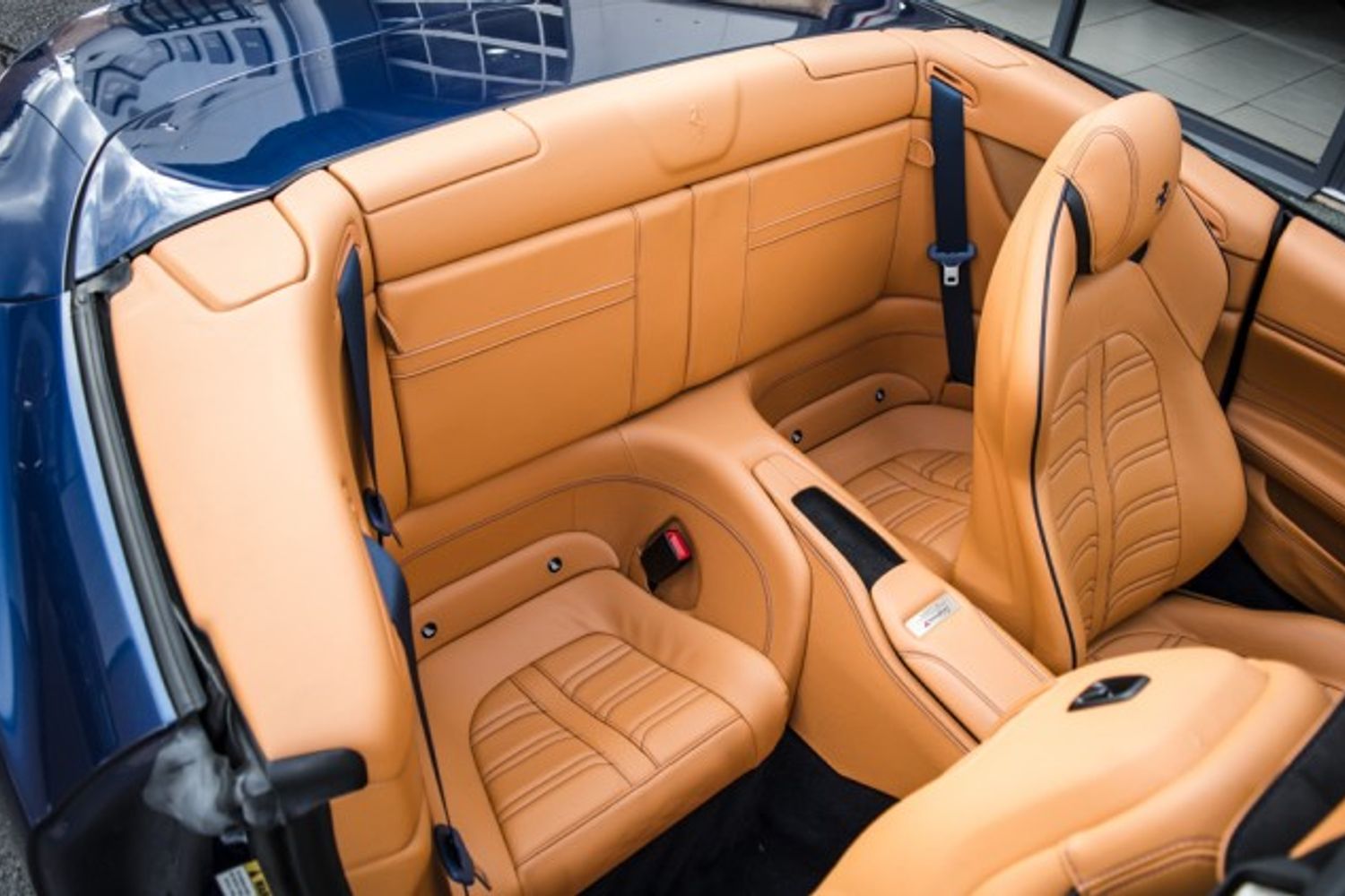FERRARI CALIFORNIA CONVERTIBLE T Auto