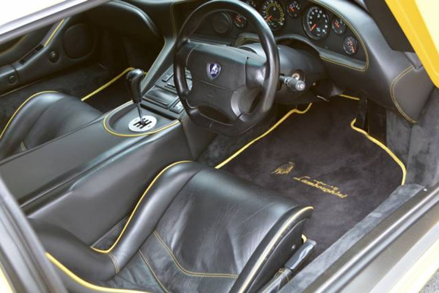 LAMBORGHINI DIABLO VT Roadster