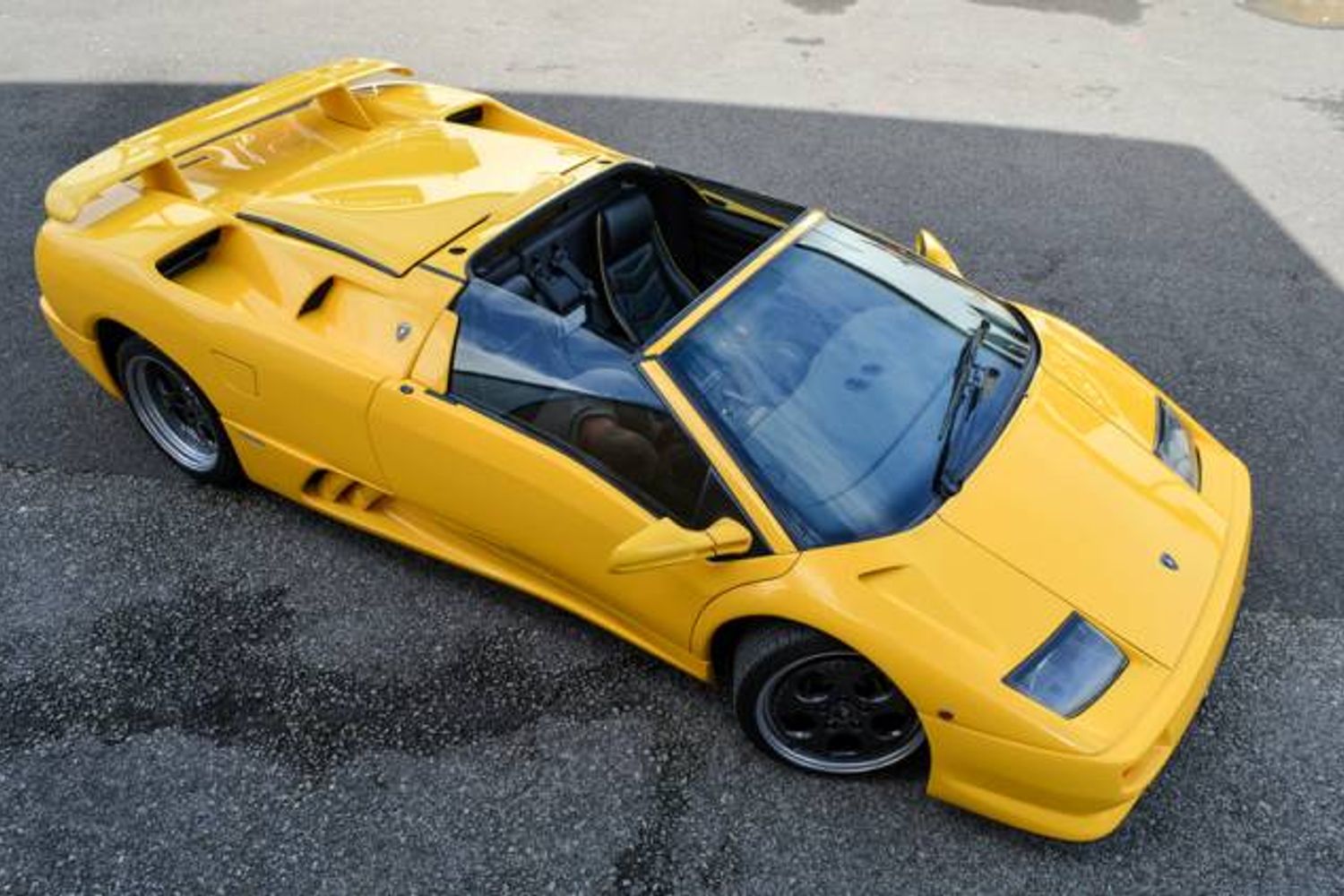LAMBORGHINI DIABLO VT Roadster