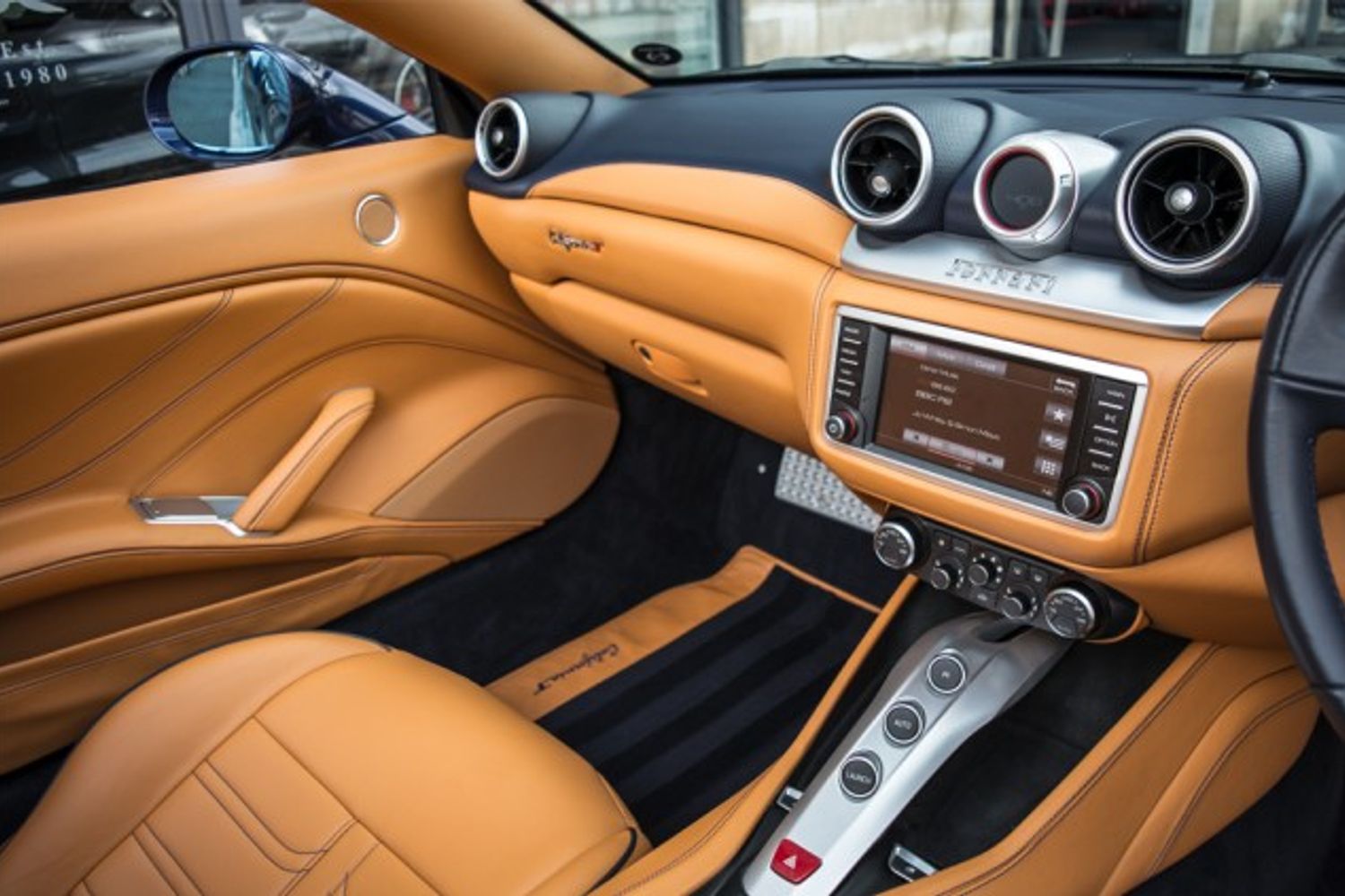 FERRARI CALIFORNIA CONVERTIBLE T Auto