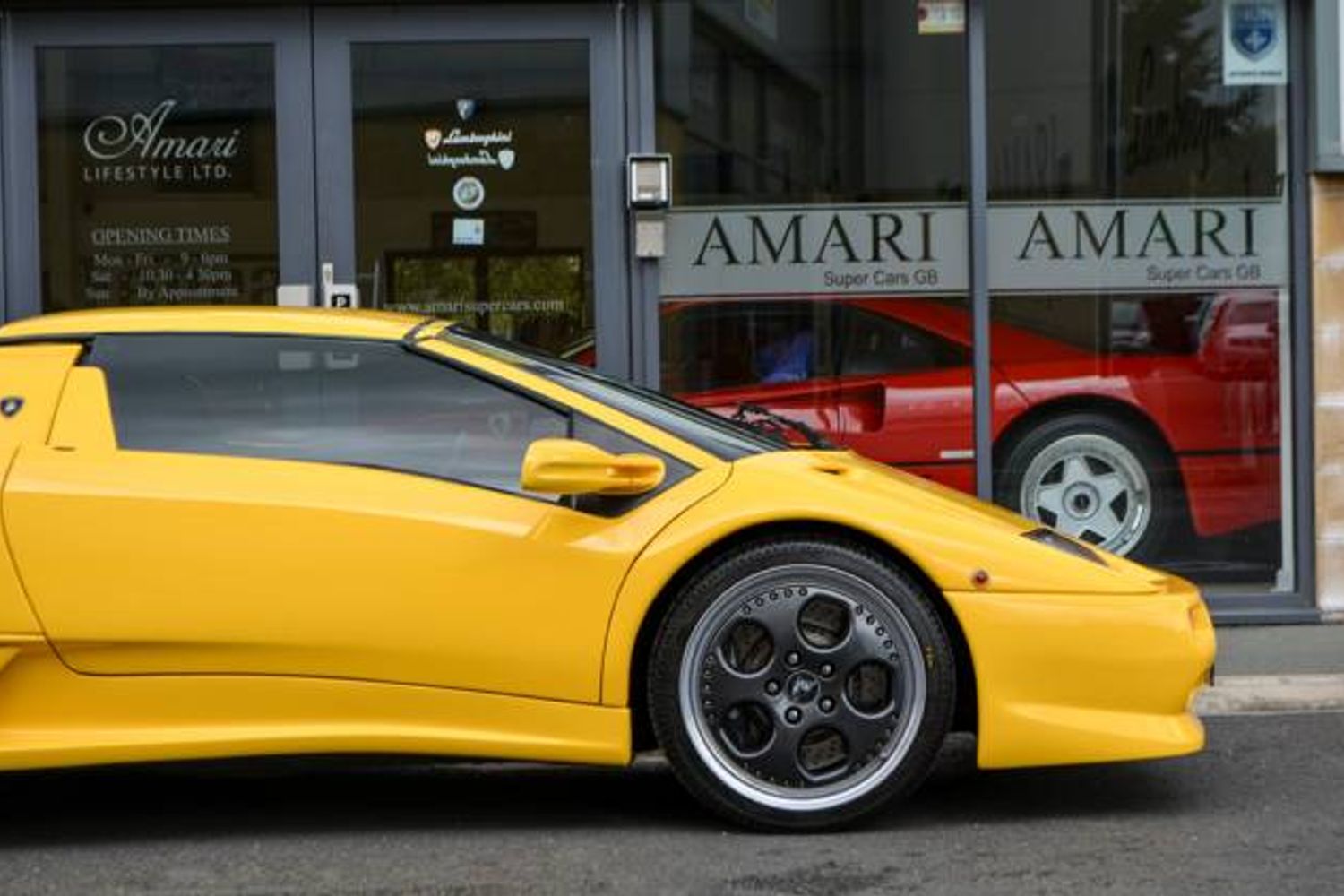LAMBORGHINI DIABLO VT Roadster