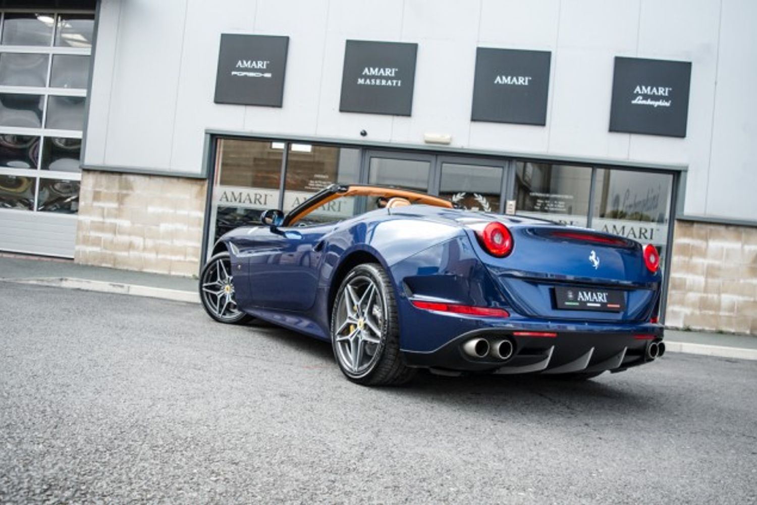 FERRARI CALIFORNIA CONVERTIBLE T Auto