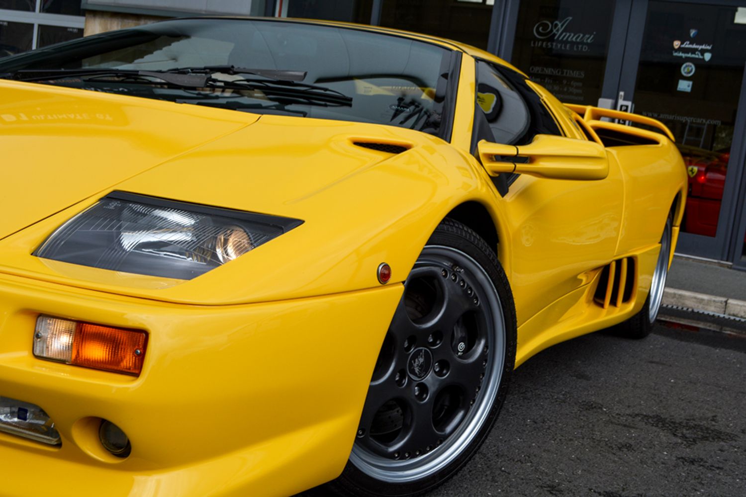 LAMBORGHINI DIABLO VT Roadster