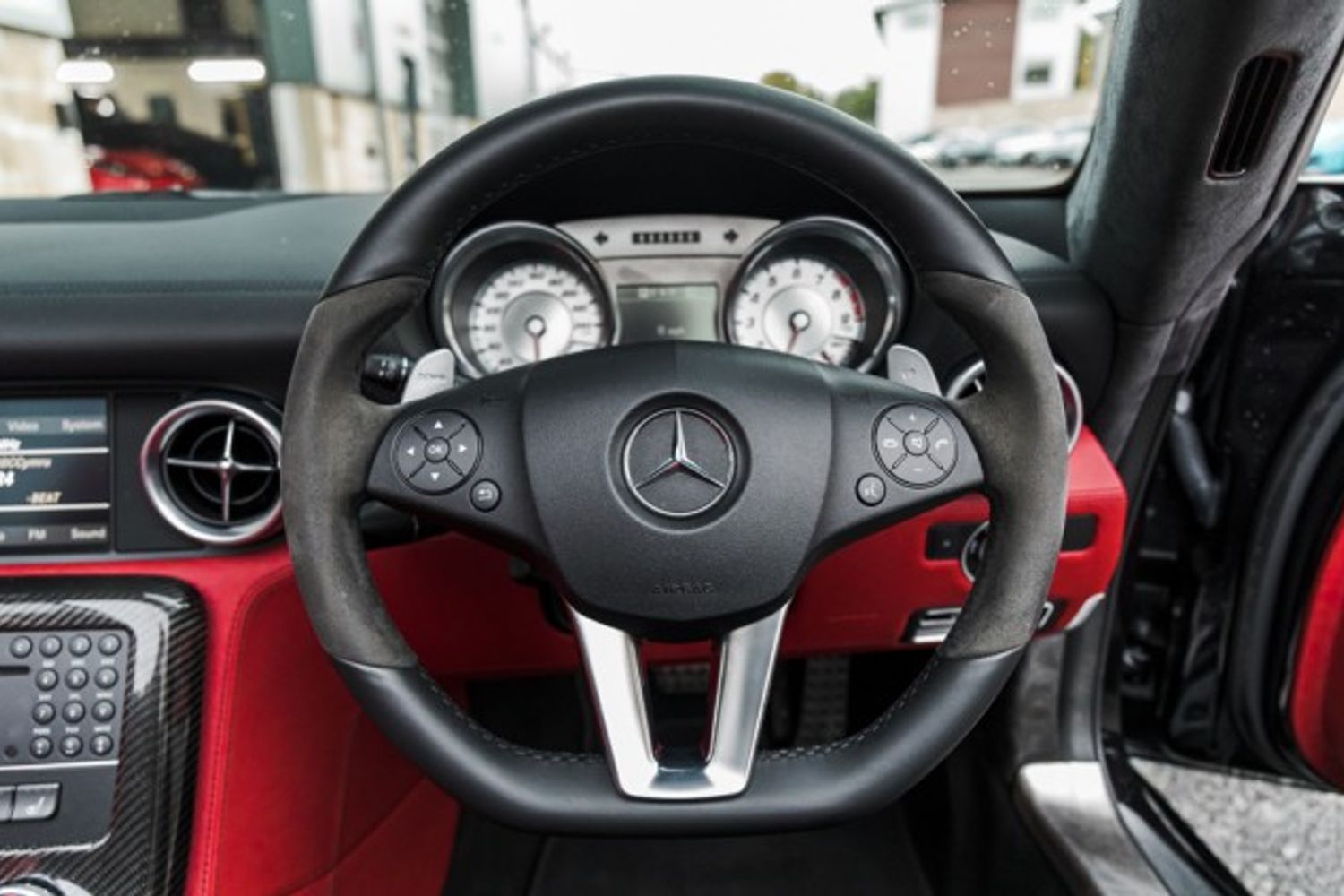 MERCEDES-BENZ SLS SLS 63 AMG Roadster Auto