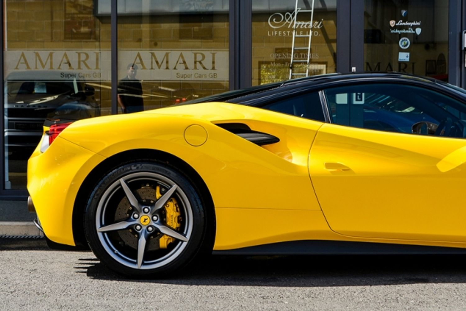 FERRARI 488 GTB Left Hand Drive