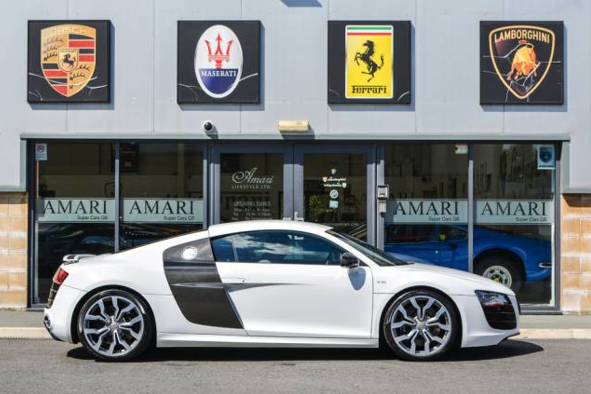AUDI R8 COUPE 5.2 FSI Quattro R Tronic