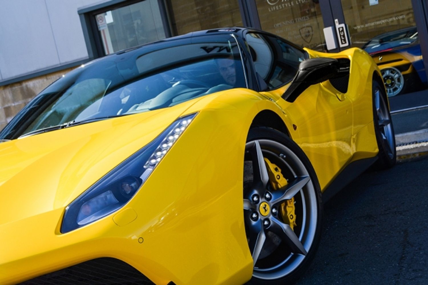 FERRARI 488 GTB Left Hand Drive