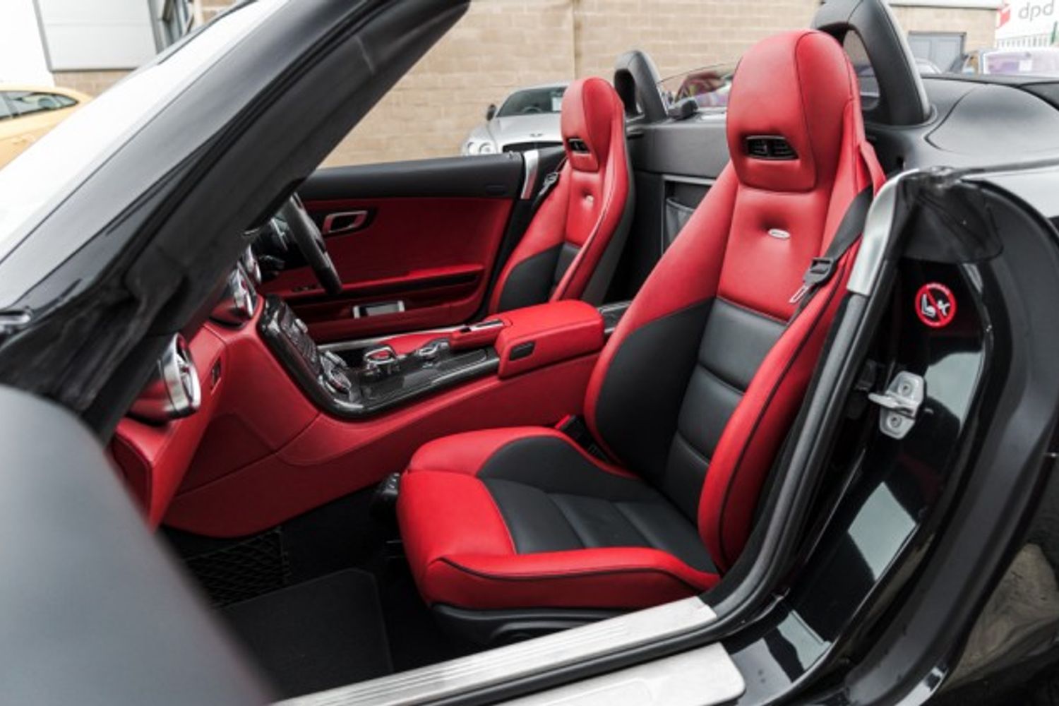 MERCEDES-BENZ SLS SLS 63 AMG Roadster Auto