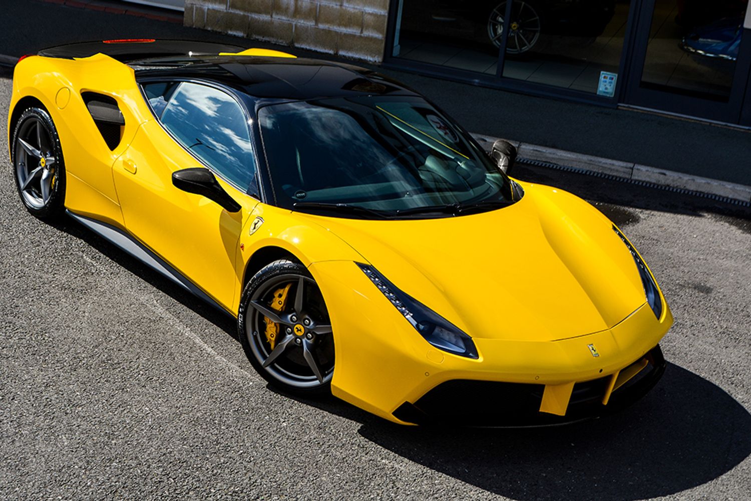 FERRARI 488 GTB Left Hand Drive