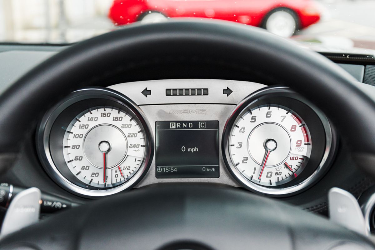 MERCEDES-BENZ SLS SLS 63 AMG Roadster Auto