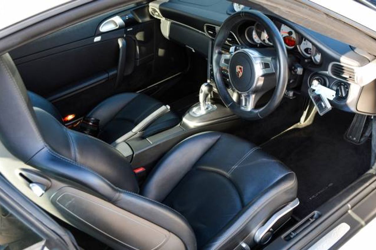 PORSCHE 911 [997] CARRERA 4 COUPE S PDK