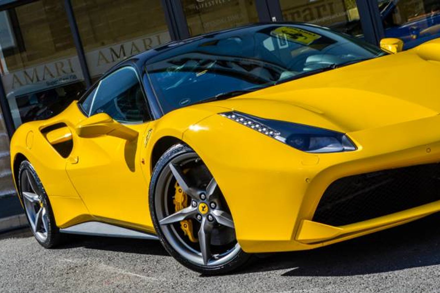 FERRARI 488 GTB Left Hand Drive