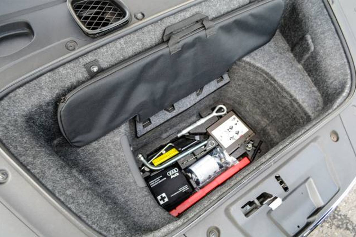 AUDI R8 SPYDER 4.2 FSI Quattro