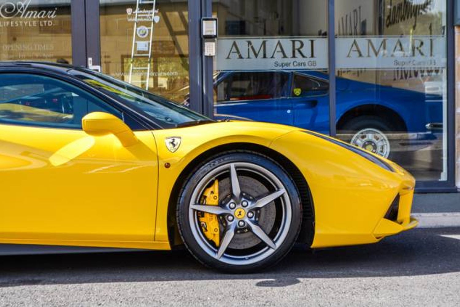 FERRARI 488 GTB Left Hand Drive