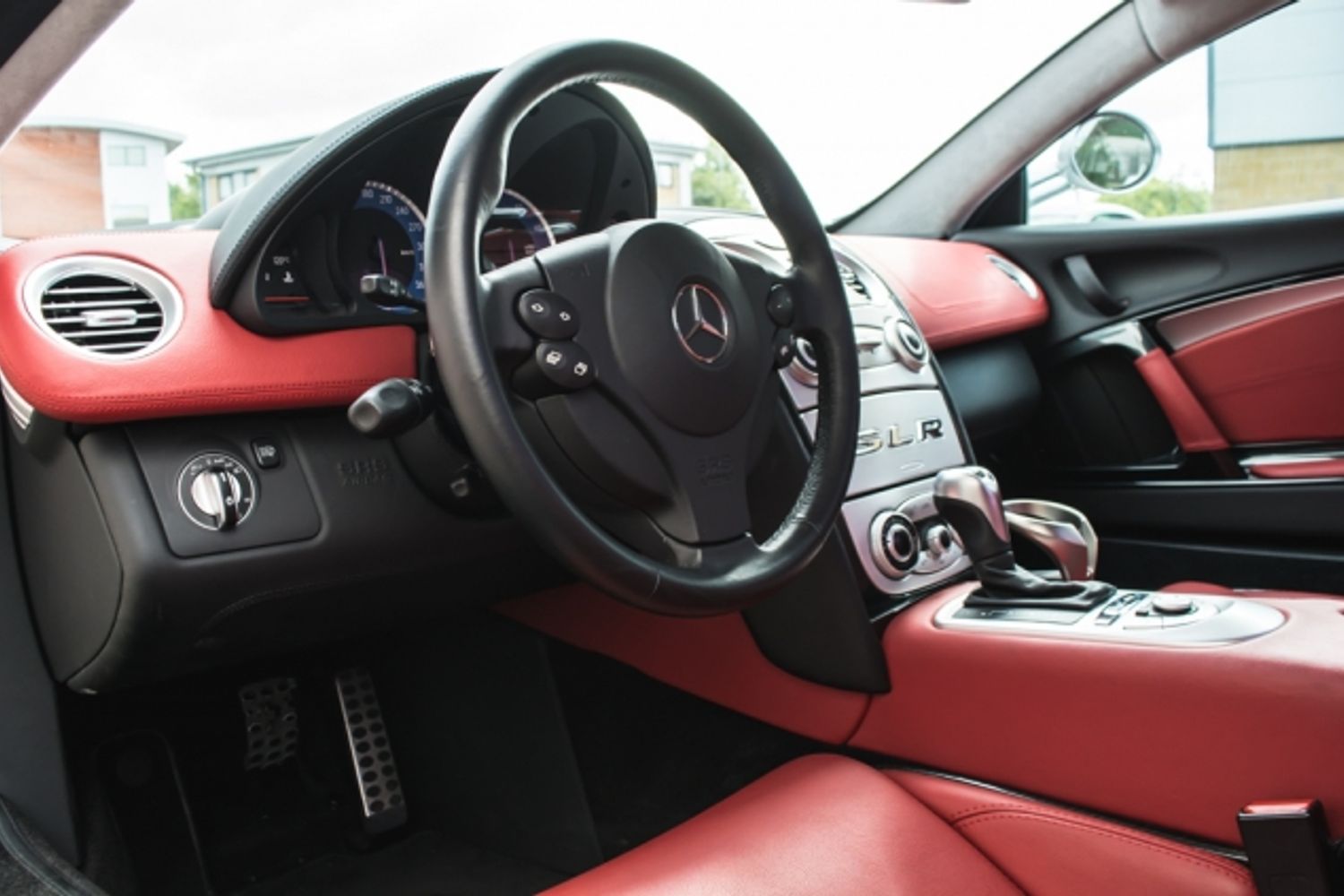 MERCEDES-BENZ SLR McLaren Left Hand Drive