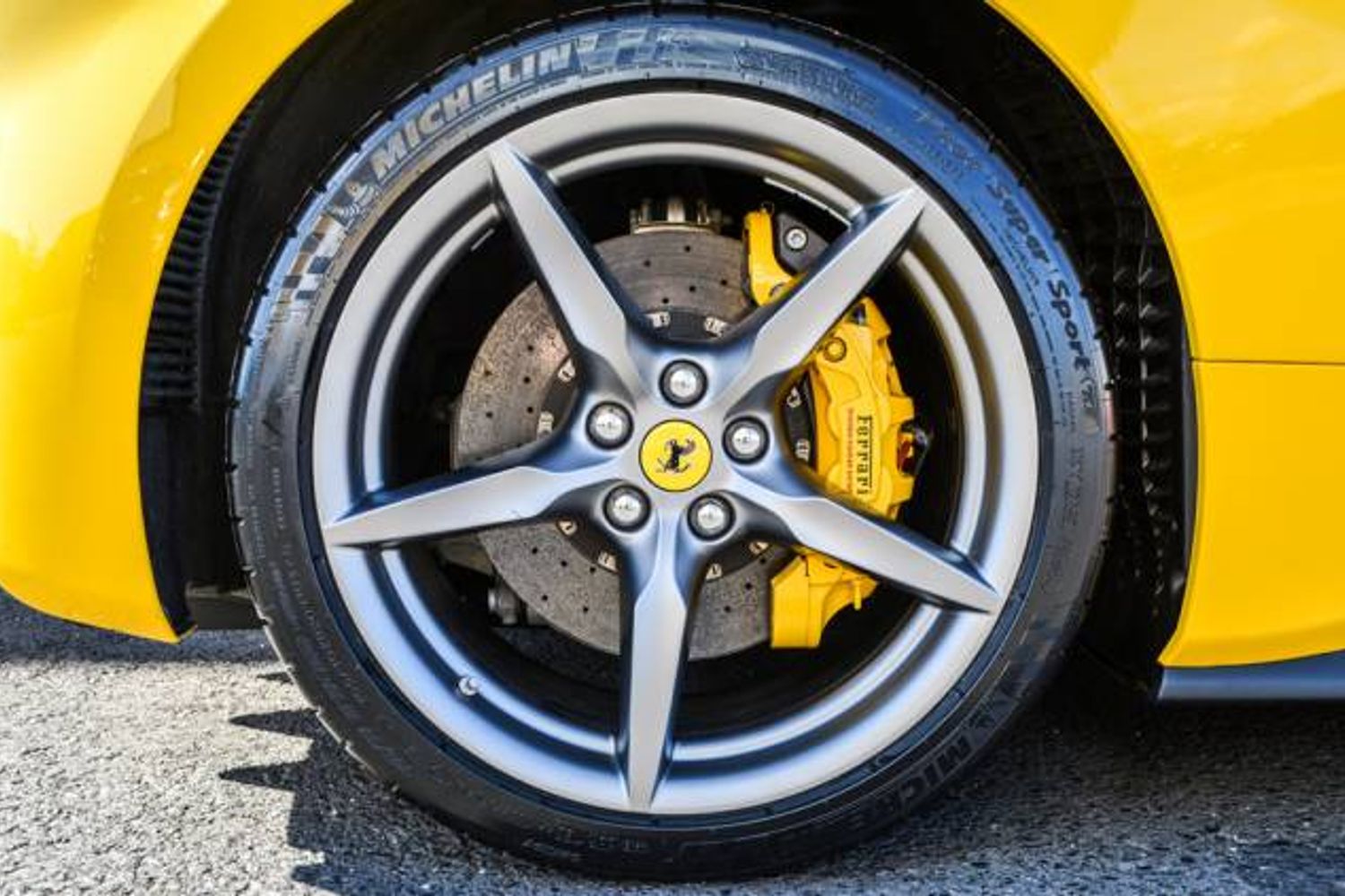 FERRARI 488 GTB Left Hand Drive