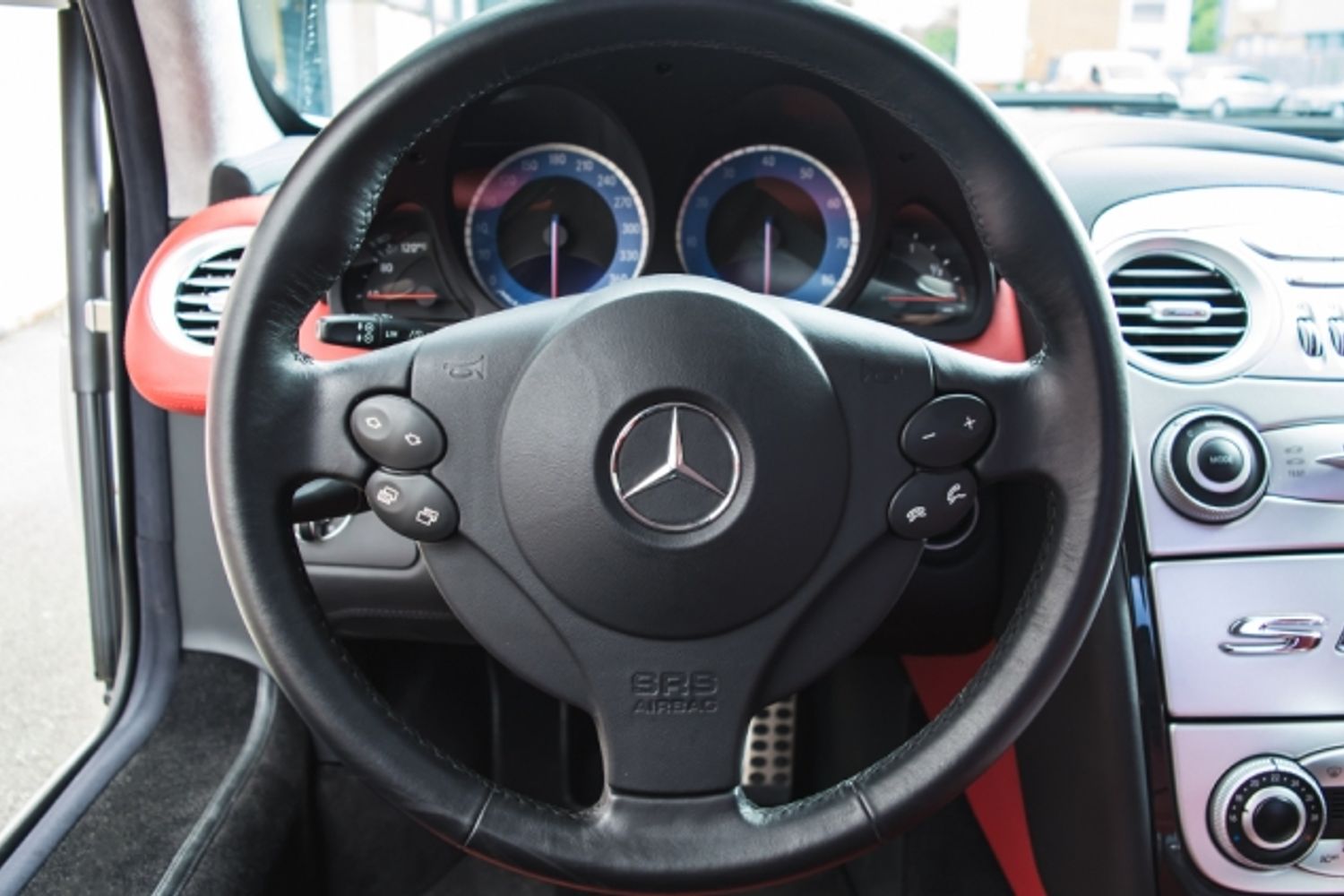 MERCEDES-BENZ SLR McLaren Left Hand Drive