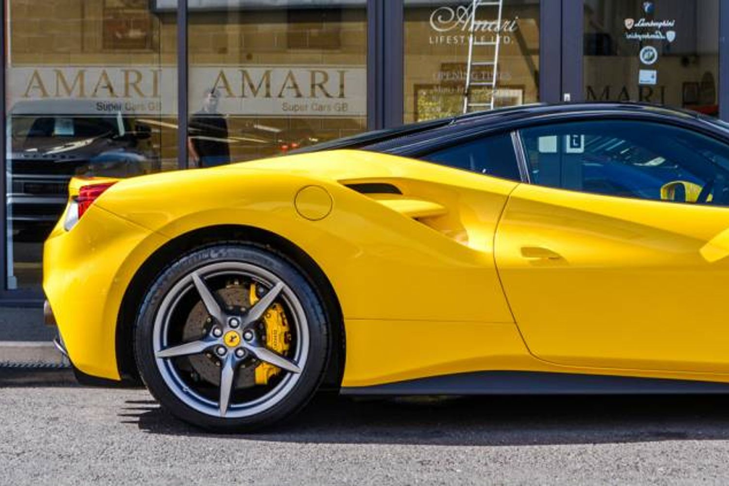 FERRARI 488 GTB Left Hand Drive