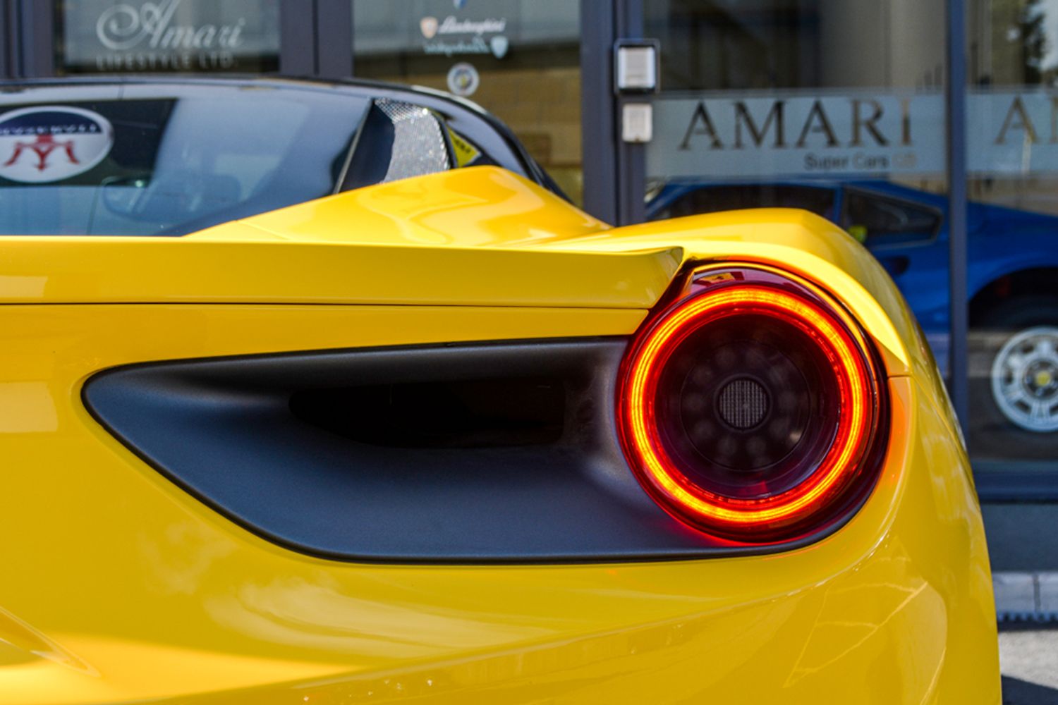 FERRARI 488 GTB Left Hand Drive