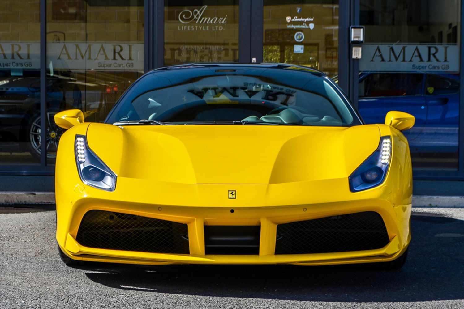 FERRARI 488 GTB Left Hand Drive