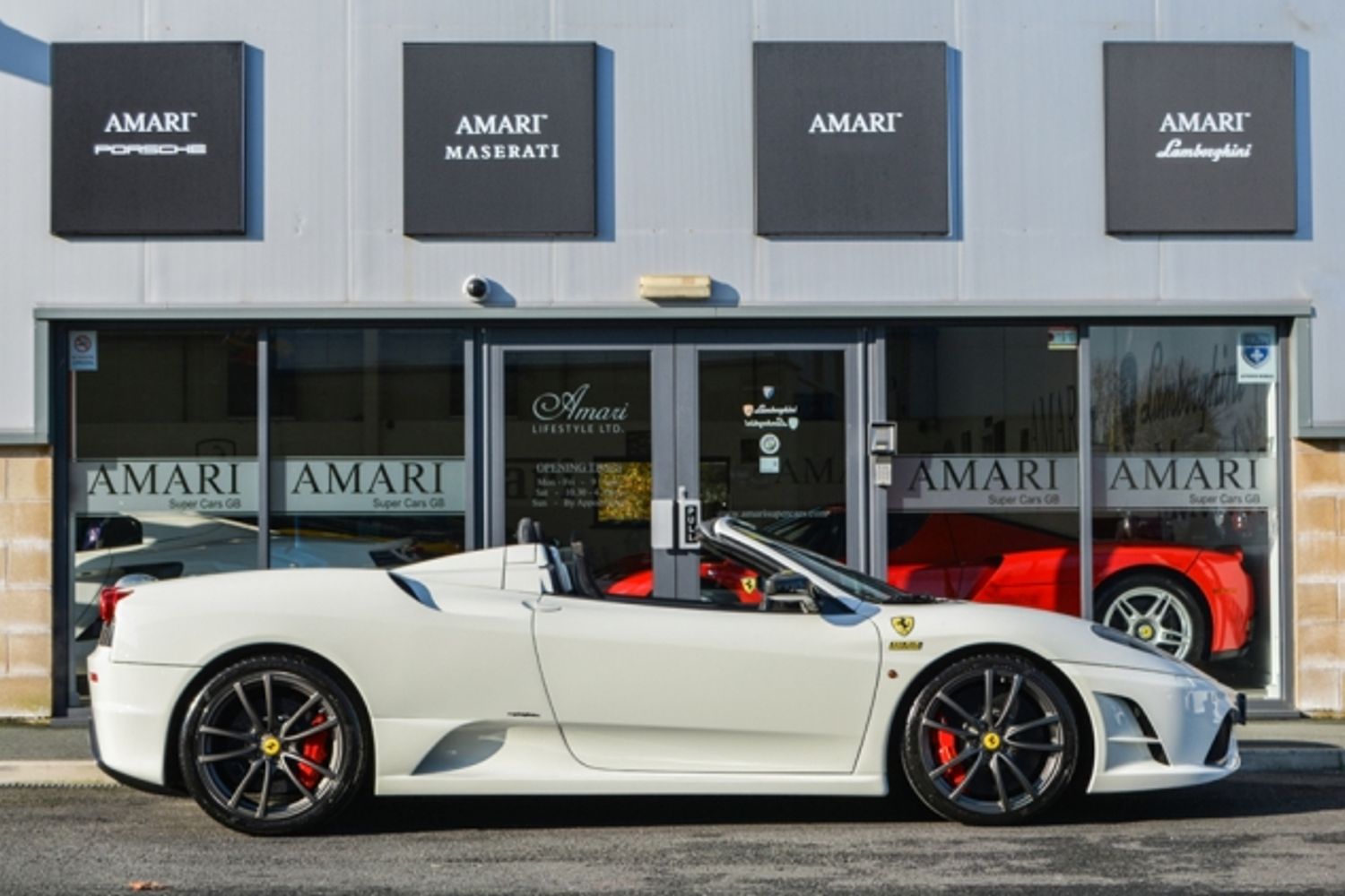 FERRARI Scuderia Spider 16M One of 499 Spider 16M