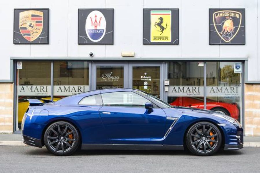 2011 NISSAN GT-R COUPE
