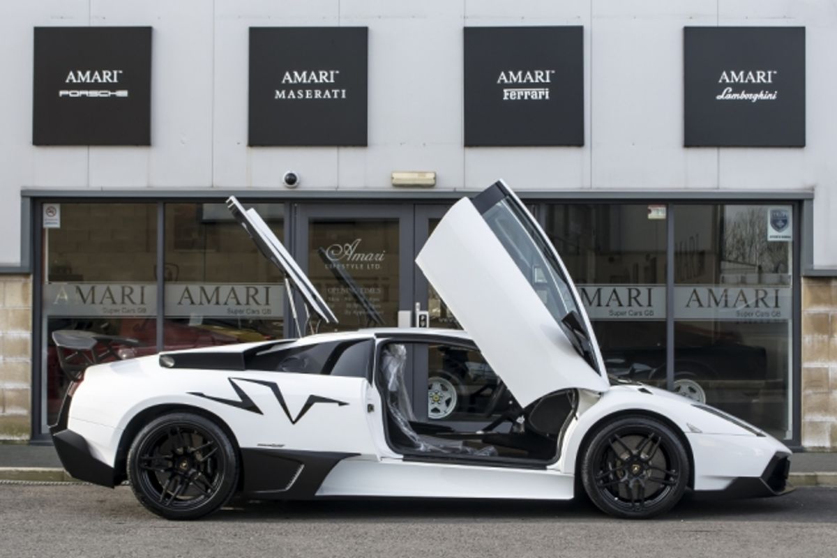 LAMBORGHINI Murcielago LP670-4 SV Superveloce
